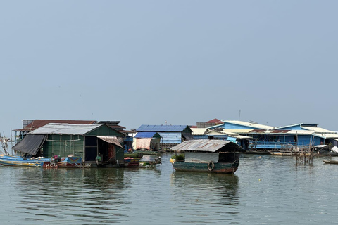 Siem Reap: Tonle Sap Lake & Floating Village Tour Tour in a Tuk Tuk