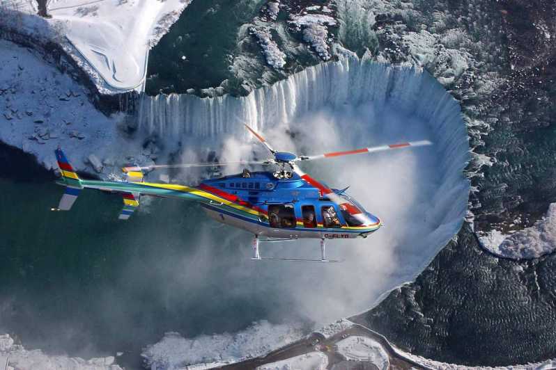 Niagara Falls, ON: lot helikopterem z łodzią i lunchem Skylon