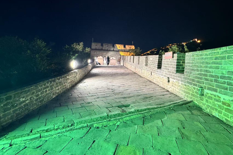 Beijing: Badaling Great Wall Ticket with Optional Cable Car Entrance Ticket+Round Trip Cable Car Ticket