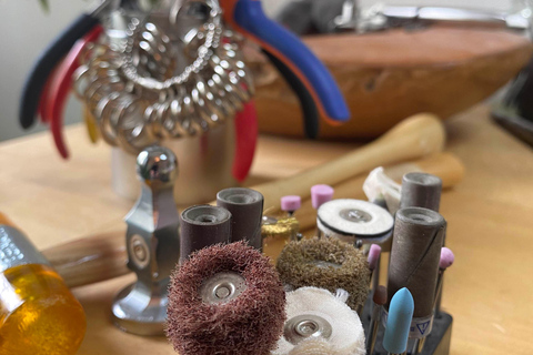 Forge your own silver ring in Berlin