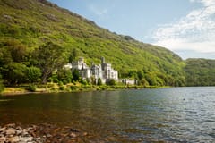 Ab Dublin: Kylemore Abbey, Connemara, Killary Fjord & Galway