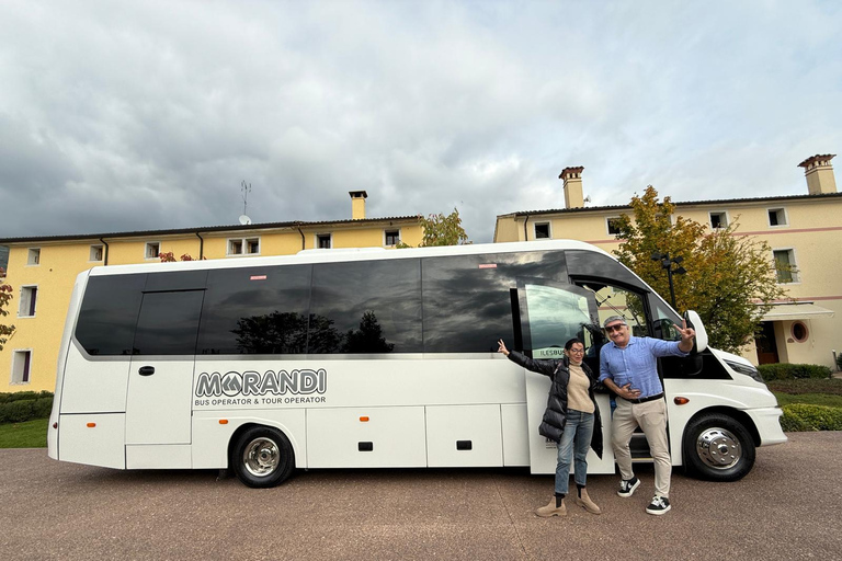 Upptäck Parmas skatter och smakerna från Langhirano