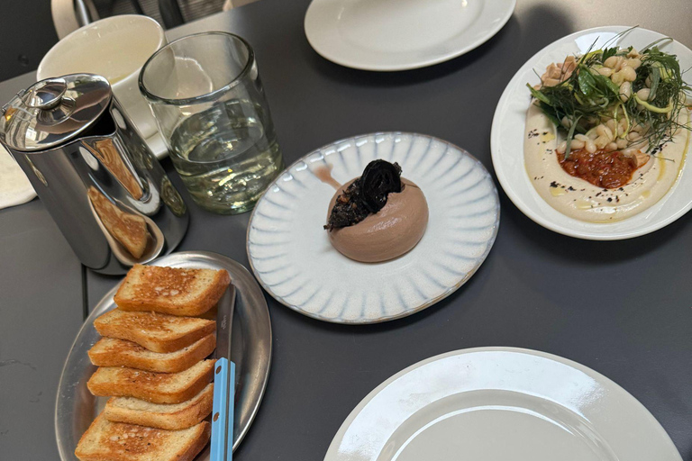 Riga: Traditional Latvian Dinner with Private Folk Show