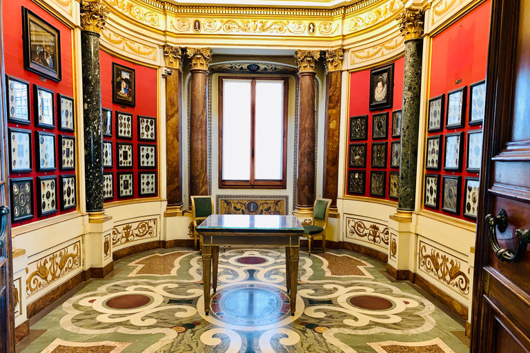 Florence : Visite guidée en petit groupe de la Galerie des Offices avec billet d&#039;entréeVisite guidée en russe