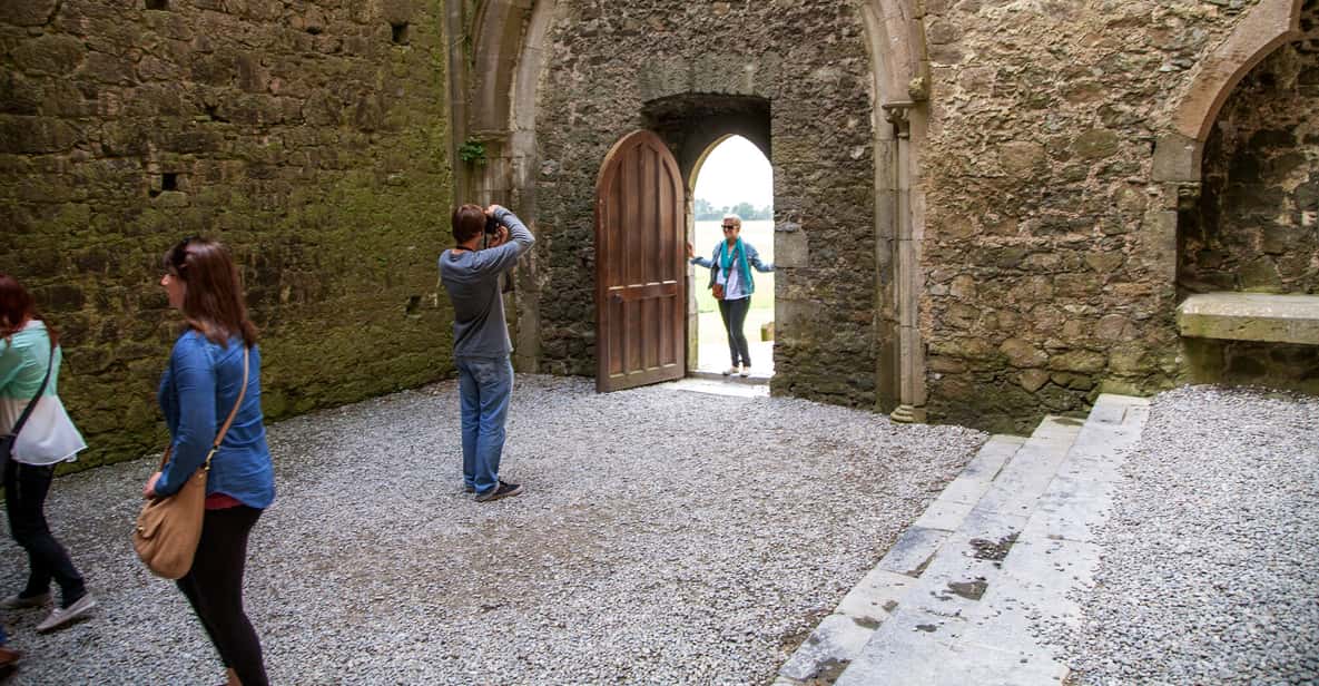 Ab Dublin: Tagestour Cahir und Blarney Castle