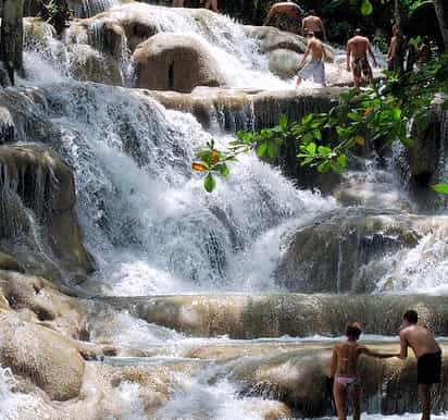 dunns river falls and ocho rios scenic tour