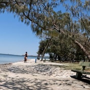 Caloundra: Easy Peasy Rumba E-Bike Tour with Local Guide