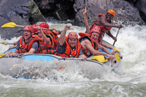 Cataratas Victoria: Descenso de rápidos en el río Zambeze