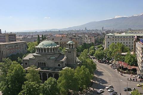 Sofia à noite: Visita panorâmica da cidade e jantar folclóricoVisita em inglês