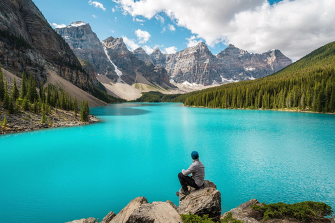 Calgary: Lake Louise, Moraine Lake, & Emerald Lake Tour