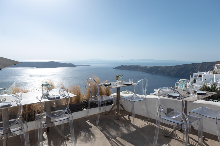 Santorini: Sunset Wine Tasting at The Athenian House