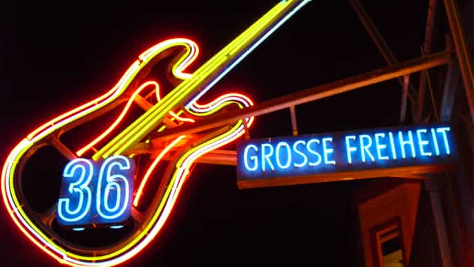 hamburgs reeperbahn private 3hour tour