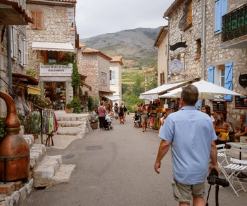 Grasse, Valbonne & Gourdon: Day Tour with Wine Tasting