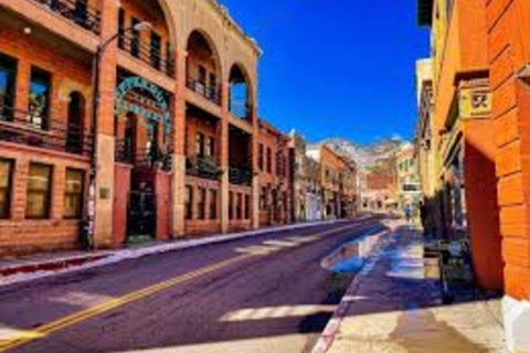 Phoenix: Saguaro National Park, Tombstone, & Bisbee Tour