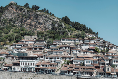 De Tirana/Durres a Berati Cidade da UNESCO+Castelo e Lago Belsh