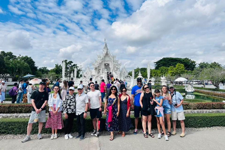 Chiang Rai: 2 Temples (White and Blue) + Black House Museum Meeting Point: Wat Phra Singh (Hotels Outside Pickup Area)