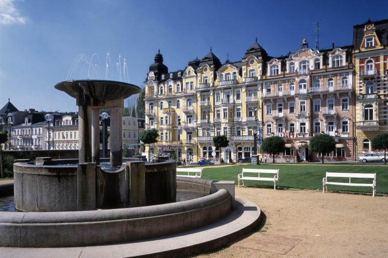 Karlovy Vary & Marianske Lazne Tour from Prague with Lunch