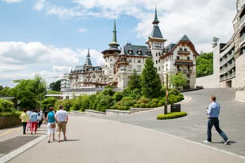 Zürich: 2-Hour Sightseeing Bus Tour