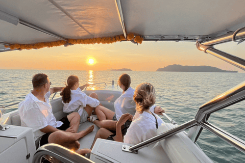 Phuket: Sunrise Cruise At Khai IslandsSunrise 4 Islands at Khai Islans by speedboat from phuket