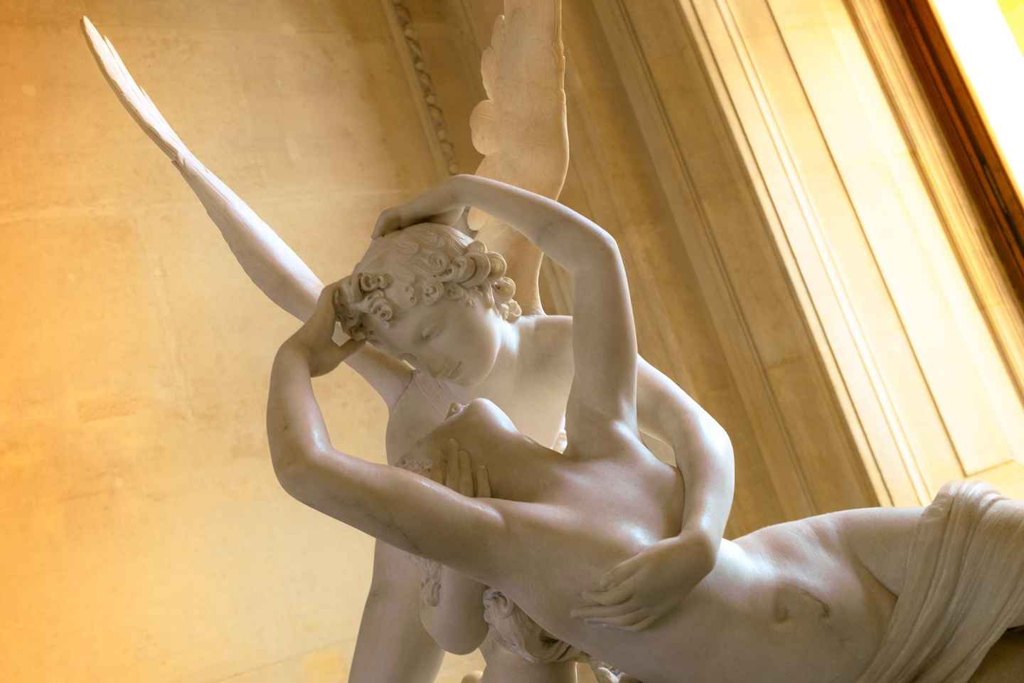 Mona Lisa et Trésors : Expérience Louvre en Petit Groupe (6 personnes max)