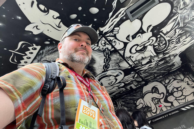 Toronto: Graffiti Alley and Street Art Walking Tour