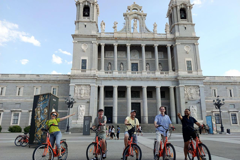 Madrid: Guided Bike or E-Bike Tour with Local Guide Private Group Tour by Electric Bike (1-10 participants)