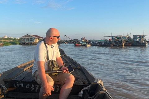 Flytande marknad, blomsterby Autentisk Mekong Delta-resa