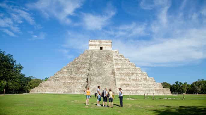 chichén itzá skiptheline smallgroup resort access
