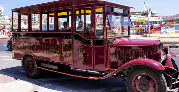 Malta: Vintage Bus Ride through the Three Cities