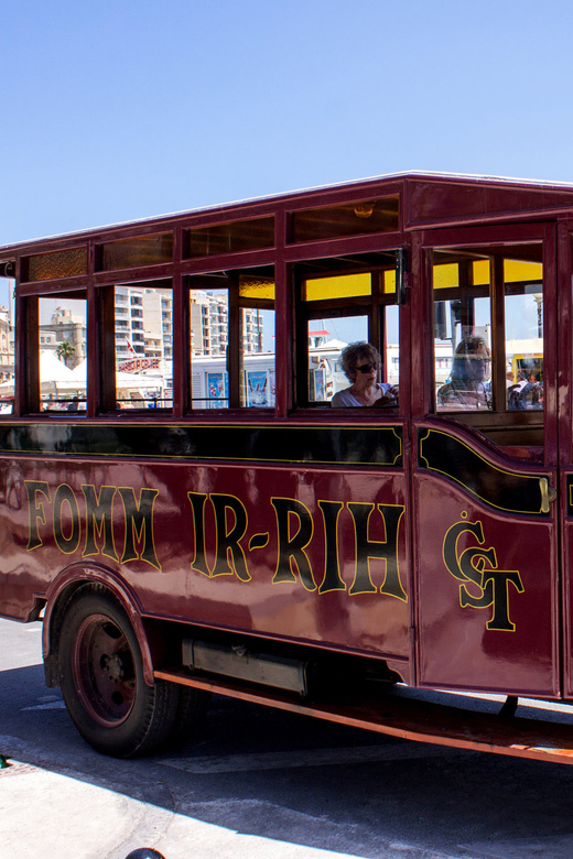 Malta: Vintage Bus Ride through the Three Cities