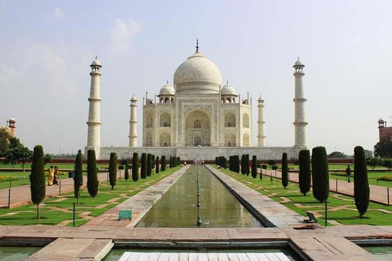 The Taj mahal Tour, Once in Lifetime. Taj Mahal Tour Ones in Life Time