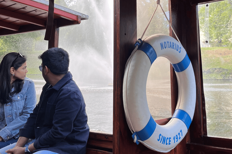 Riga: Passeio de barco pelo canal e Daugava &quot;Através de 19 pontes&quot;11:00