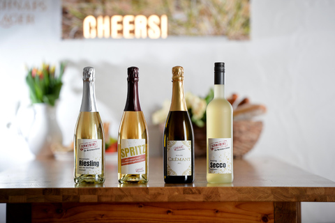 Pommern/Moselle : dégustation de vins chez le vigneronPoméranie/Moselle : dégustation de vin chez le vigneron