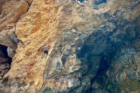 Granada: Deep Water Soloing in Calahonda Pier