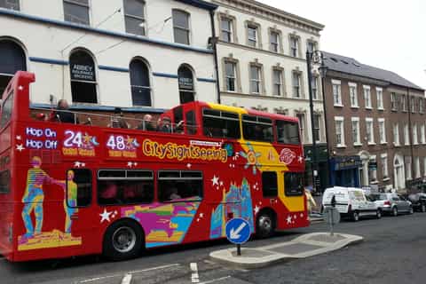 city sightseeing londonderry tour in autobus hopon hopoff
