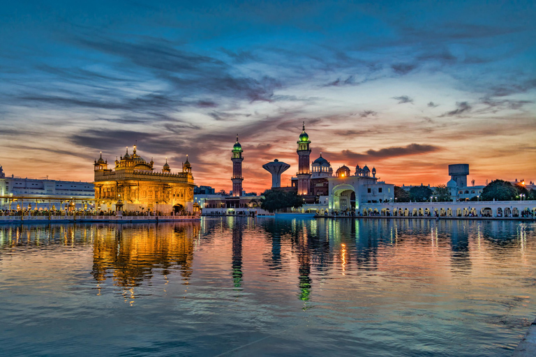 2-Day Delhi Sightseeing with Amritsar's Golden Temple Visit All-Inclusive tour