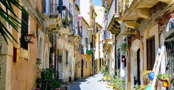 Private walking tour of Ortigia