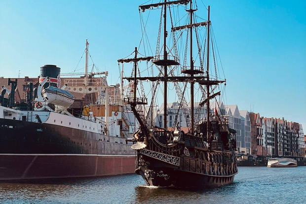 Gdańsk : croisière aller-retour guidée vers Westerplatte