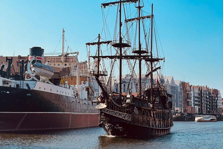 Gdansk: Guided Round-Trip Cruise to Westerplatte