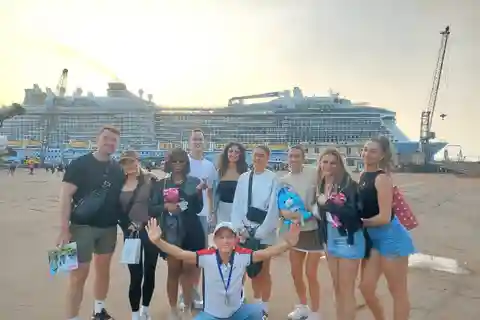Tien Sa Port Hue City Tour in 1 Day by Private Tour