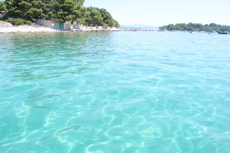 Trogir: Group Blue Lagoon & Secret Bay Tour with Meal Krknjaši Blue Lagoon High season