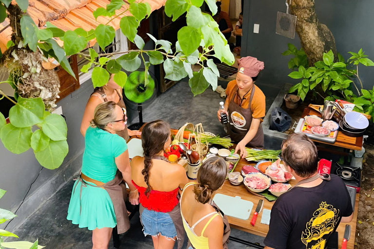 ✨Hue 1 Day Tour: Be a Farmer at La Chu Village