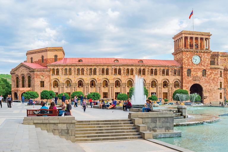 Yerevan: City Sightseeing Bus Tour