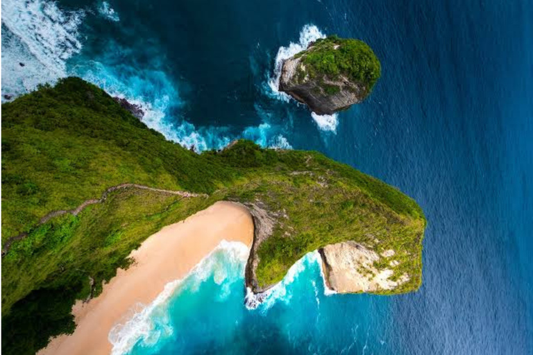 Nusa Penida: Island Sightseeing West & East Coast Day Trip Car Charter 8 Hours Explore West Coast