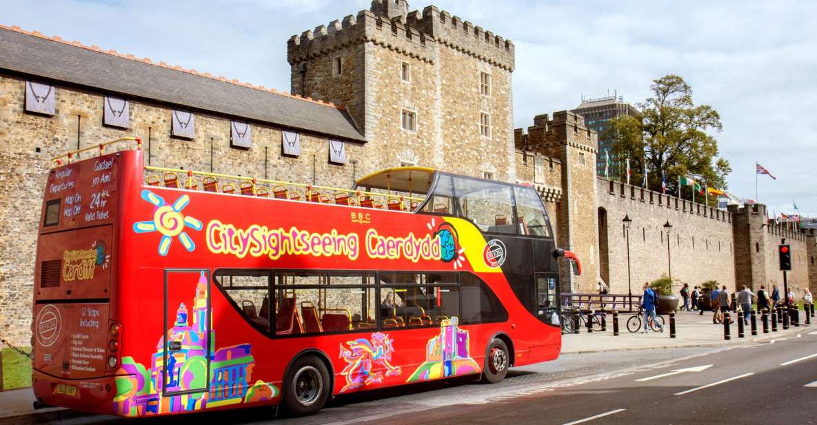 Cardiff: 24-Stunden Hop-on Hop-off Bus Tour