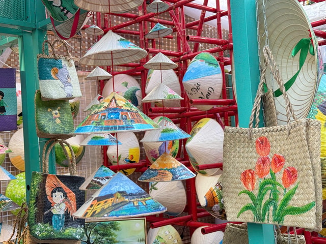 Ho Chi Minh City: Conical Hat Painting Workshop