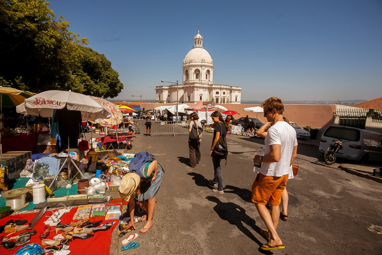 Lisboa: viaje en el tranvía 28 y tour a pieOpción estándar