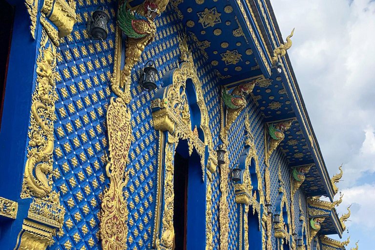 Chiang Mai: Chiang Rai Temples & Akha FarmVille Day Trip