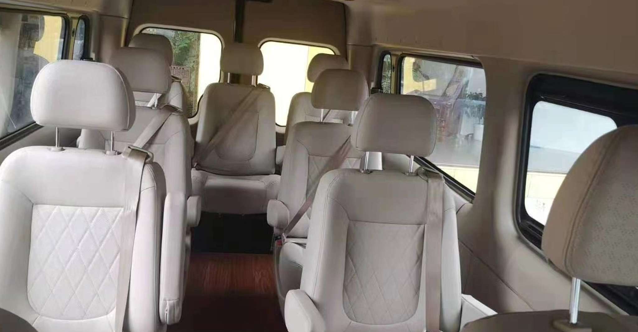 Pick Up Service From Zhangjiajie Airport to Wulingyuan Area - Housity