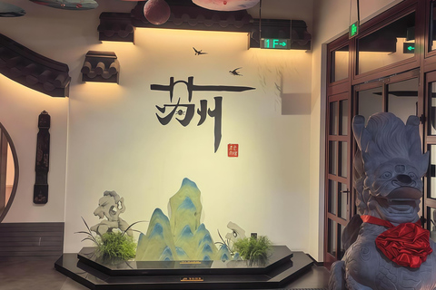 Suzhou: Jiangnan Garden Dining Experience with Pingtan Show Regular Seat + Makeup （plz to book 2 days in advance）